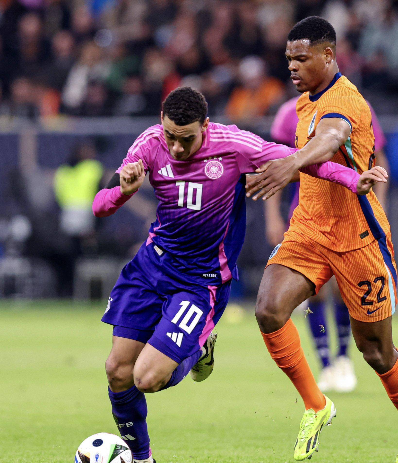 半岛体育官网登录-切尔西中场埃克森为球队输送过关重要球的简单介绍