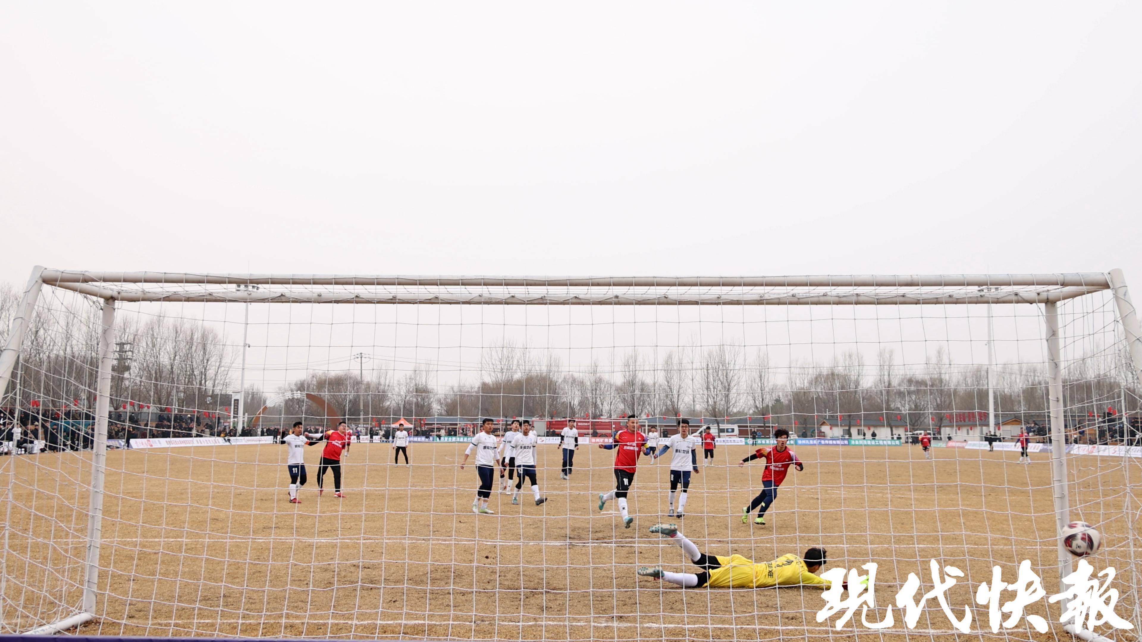 半岛体育官网入口-国内足球界精彩赛事举办强强对决斗志昂扬的简单介绍